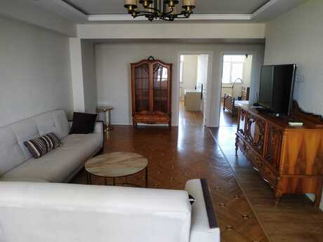 3-room apartment for rent, 89 m², Yasamal: 1 000 ₼/mo 2