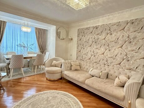 Elan №6258144 - Bakı, İnşaatçılar m., 3 otaqlı, 80 m², 4/5 mərtəbə