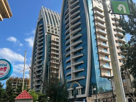 4 otaq · 193 m² · 4/20 mərtəbə, Altes Plaza