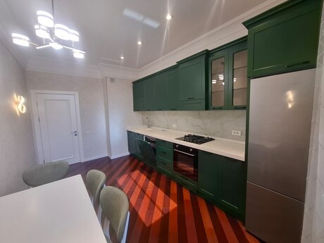 Kirayə 2 otaqlı mənzil, 80 m², İnşaatçılar: 1 200 ₼/ay 2