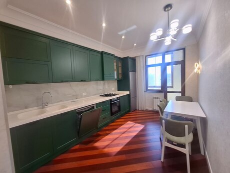 Kirayə 2 otaqlı mənzil, 80 m², İnşaatçılar: 1 200 ₼/ay 3