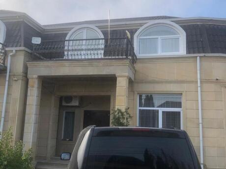 10 otaqlı həyət evi/bağ evi - Buzovna q. - 200 m²