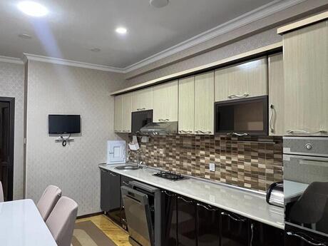 Elan №6258468 - Bakı, Neftçilər m., 3 otaqlı, 100 m², 5/14 mərtəbə