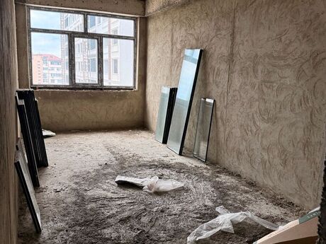 4-комнатная квартира, 137 м², Neftçilər: 315 000 ₼ 4