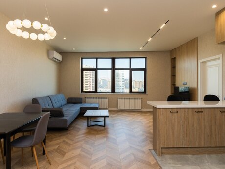 Kirayə 2 otaqlı mənzil, 90 m², 28 May: 1 700 ₼/ay 2