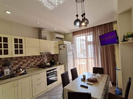 3 otaqlı mənzil, 128 m², Xalqlar Dostluğu: 348 000 ₼ 2