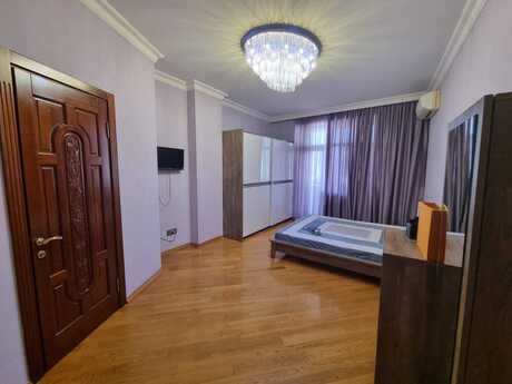 Kirayə 4 otaqlı mənzil, 183 m², Nizami: 2 500 ₼/ay 4