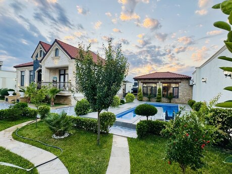 5 otaqlı həyət evi/bağ evi - Mərdəkan q. - 175 m²