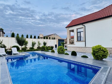 5 otaqlı həyət evi/bağ evi - Mərdəkan q. - 175 m²