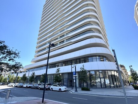 2 otaq · 81,8 m² · 9/20 mərtəbə, Ağ şəhər