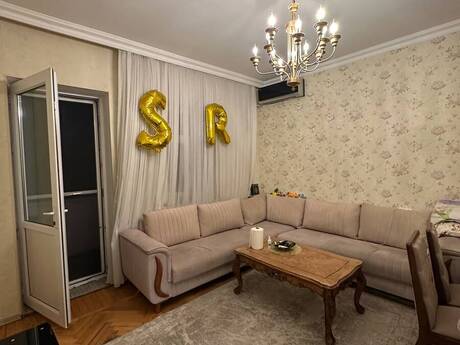 Elan №6258977 - Bakı, 28 May m., 4 otaqlı, 90 m², 3/4 mərtəbə