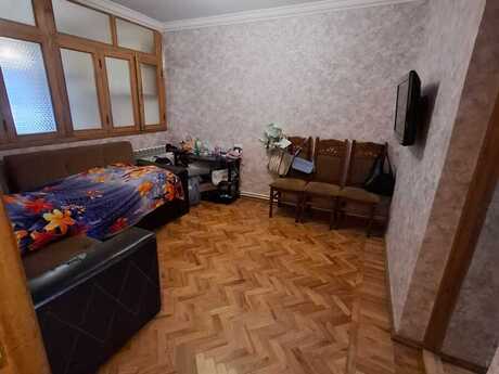 Elan №6259211 - Bakı, Nəriman Nərimanov m., 3 otaqlı, 76 m², 4/5 mərtəbə