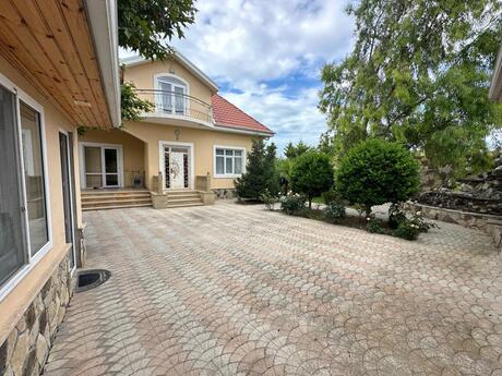 3 otaqlı həyət evi, 220 m², Novxanı: 250 000 ₼ 2