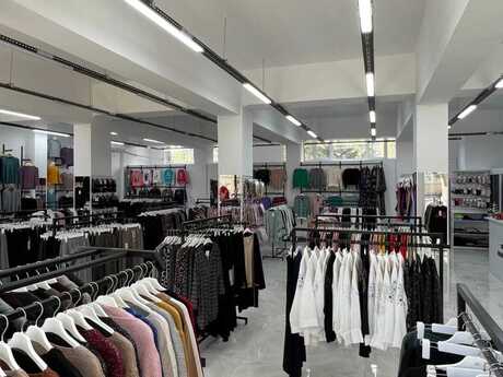 Obyekt - İnşaatçılar m. - 500 m²