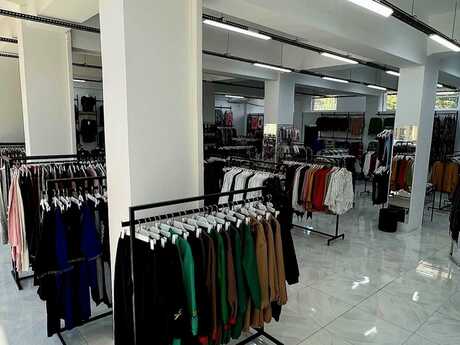 Obyekt - İnşaatçılar m. - 500 m²