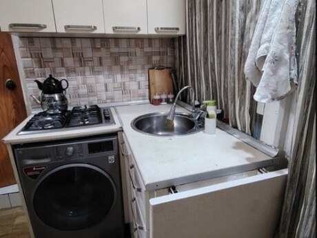 Продаётся 1-комнатная квартира в старом фонде, 28 May, 30 м², 92 000 AZN, фото 5 / 7