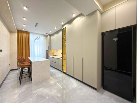 3-комнатная квартира, 143 м², Zümrüd Residence: 646 000 ₼ 2