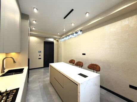 3-комнатная квартира, 143 м², Zümrüd Residence: 646 000 ₼ 4