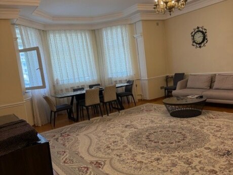 Elan №6259590 - Bakı, Nizami m., 4 otaqlı, 190 m², 5/10 mərtəbə