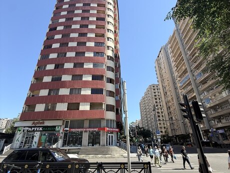 4 otaq · 220 m² · 15/16 mərtəbə, Nərimanov