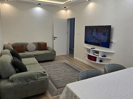 3 otaqlı köhnə tikili - Həzi Aslanov m. - 85 m²