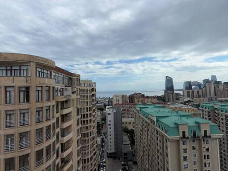 10-комнатная квартира, 1 000 м², Retro Palace: 1 300 000 ₼ 2