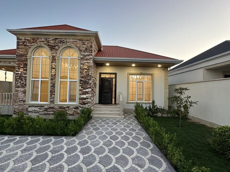 4 otaqlı həyət evi, 120 m², Binə: 160 000 ₼ 5
