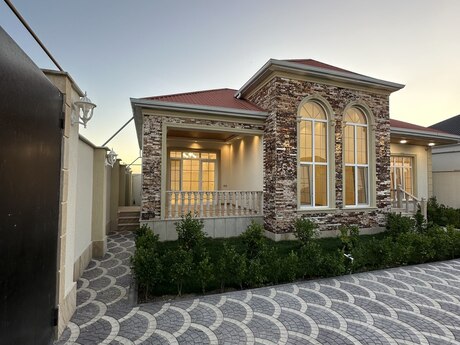 4 otaqlı həyət evi, 120 m², Binə: 160 000 ₼ 3