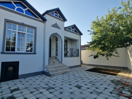 4 otaqlı həyət evi/bağ evi - Zabrat q. - 128 m²
