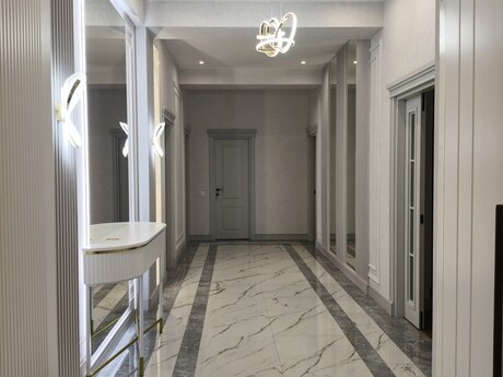 3 otaqlı yeni tikili - Ağ şəhər q. - 145 m²