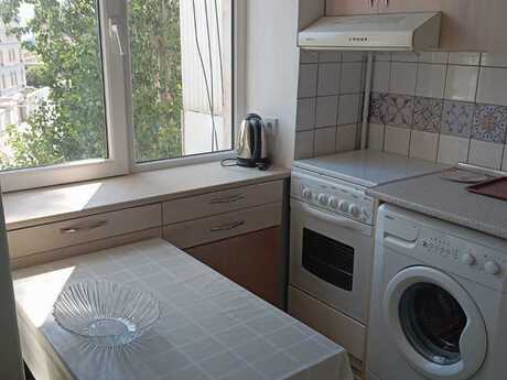 2 otaqlı köhnə tikili - Nəriman Nərimanov m. - 65 m²