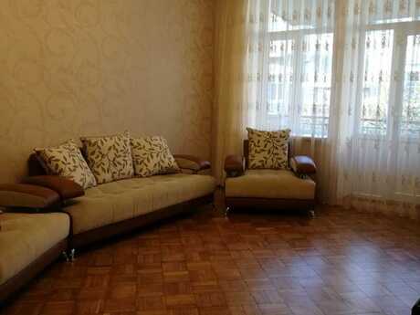 Elan №6260650 - Bakı, 28 May m., 2 otaqlı, 72 m², 3/3 mərtəbə