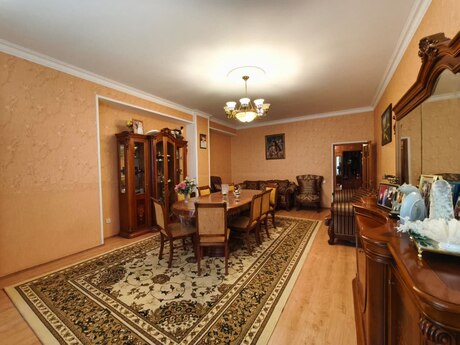 3 otaqlı mənzil, 158 m², Nəriman Nərimanov: 344 000 ₼ 3
