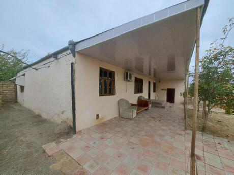 4 otaqlı həyət evi/bağ evi - Novxanı q. - 117 m²