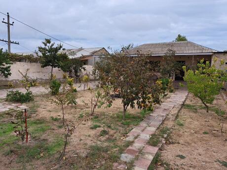 4 otaqlı həyət evi/bağ evi - Novxanı q. - 117 m²