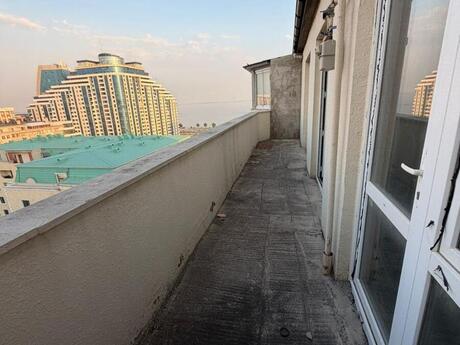 Elan №6260868 - Bakı, Şah İsmayıl Xətai m., 3 otaqlı, 95 m², 50/50 mərtəbə
