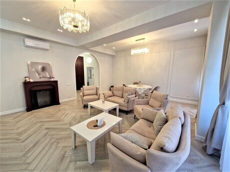 Kirayə 3 otaqlı mənzil, 140 m², Ağ şəhər: 2 800 ₼/ay 2