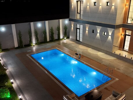 5 otaqlı həyət evi/bağ evi - Görədil q. - 400 m²