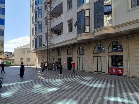 3 otaqlı mənzil, 135 m², Azadlıq Prospekti: 325 000 ₼ 2