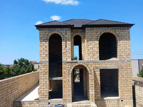 5 otaqlı həyət evi/bağ evi - Novxanı q. - 170 m²