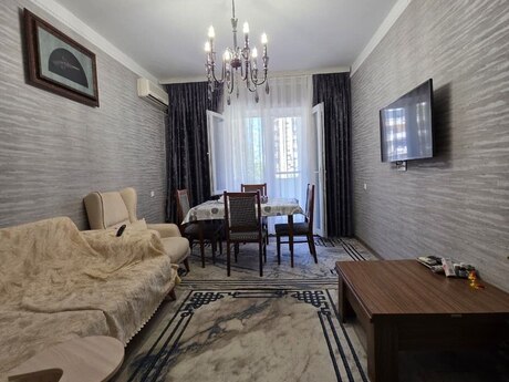 Elan №6261713 - Bakı, Yeni Yasamal q., 3 otaqlı, 80 m², 4/9 mərtəbə
