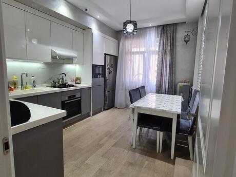 3 otaqlı yeni tikili - Şah İsmayıl Xətai m. - 120 m²