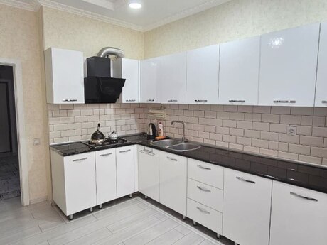 3 otaqlı mənzil, 90 m², 20 Yanvar: 280 000 ₼ 2