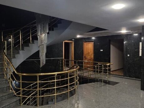 Elan №6261881 - Bakı, Gənclik m., 11 otaqlı, 330 m²