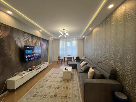 Elan №6261921 - Bakı, Elmlər Akademiyası m., 3 otaqlı, 130 m², 4/18 mərtəbə