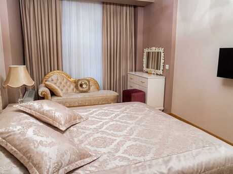 3 otaqlı mənzil, 170 m², Nizami: 650 000 ₼ 5