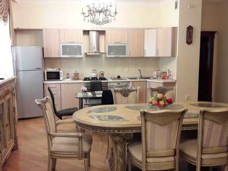 Elan №6262095 - Bakı, Nizami m., 3 otaqlı, 120 m², 9/16 mərtəbə