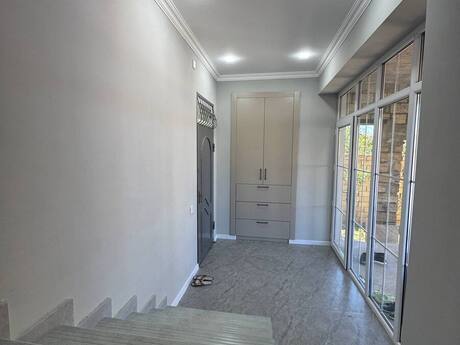 8 otaqlı həyət evi/bağ evi - Masazır q. - 250 m²