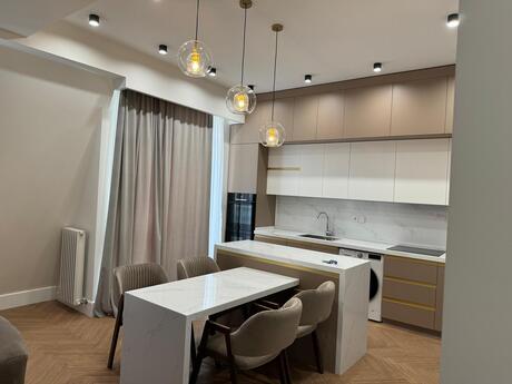 Elan №6262175 - Bakı, Ağ şəhər q., 2 otaqlı, 63 m², 6/6 mərtəbə
