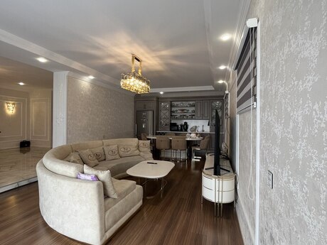 8 otaqlı həyət evi, 400 m², Badamdar: 600 000 ₼ 5